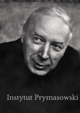 Prymas S.Wyszynski na werandzie kapelanii  gdzie  podczas   wakacji   mieszkal.