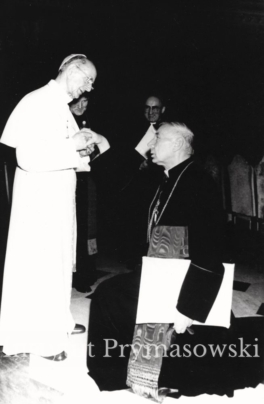 Ks. Prymas Stefan Wyszy?ski na audiencji u Ojca ?wi?tego Paw?a VI.