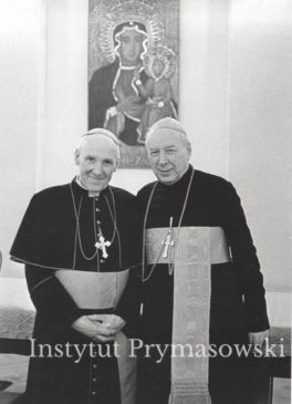 Prymas S.Wyszynski  z kard.Garonnew Domu Abp.Warszawskich  na Miodowej.